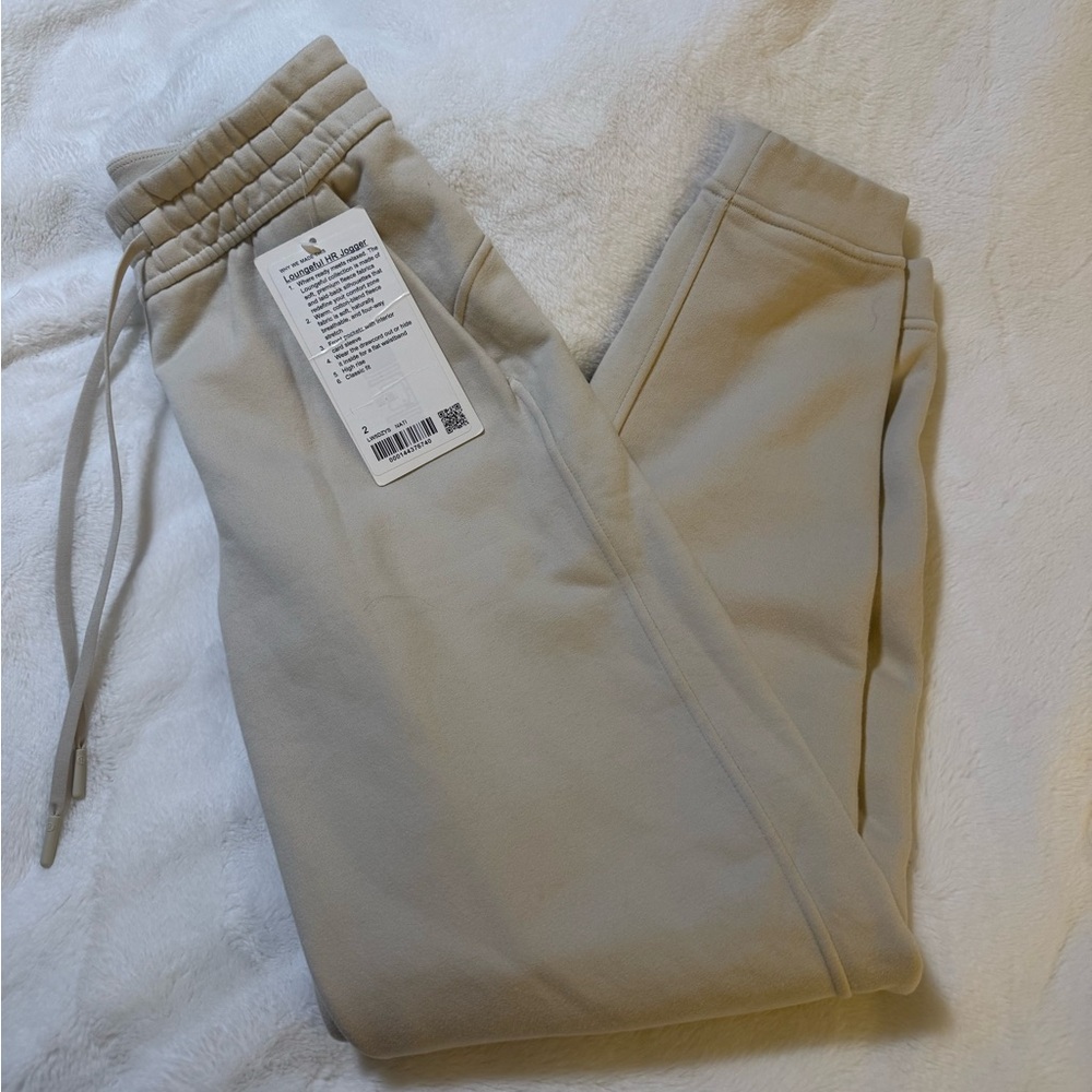 NWT Lululemon Loungeful HR Joggers - Picture 1 of 7